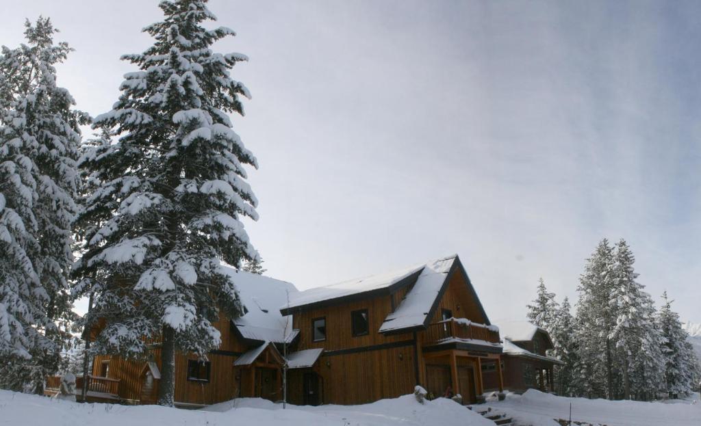 Canyon Ridge Lodge Golden Zewnętrze zdjęcie